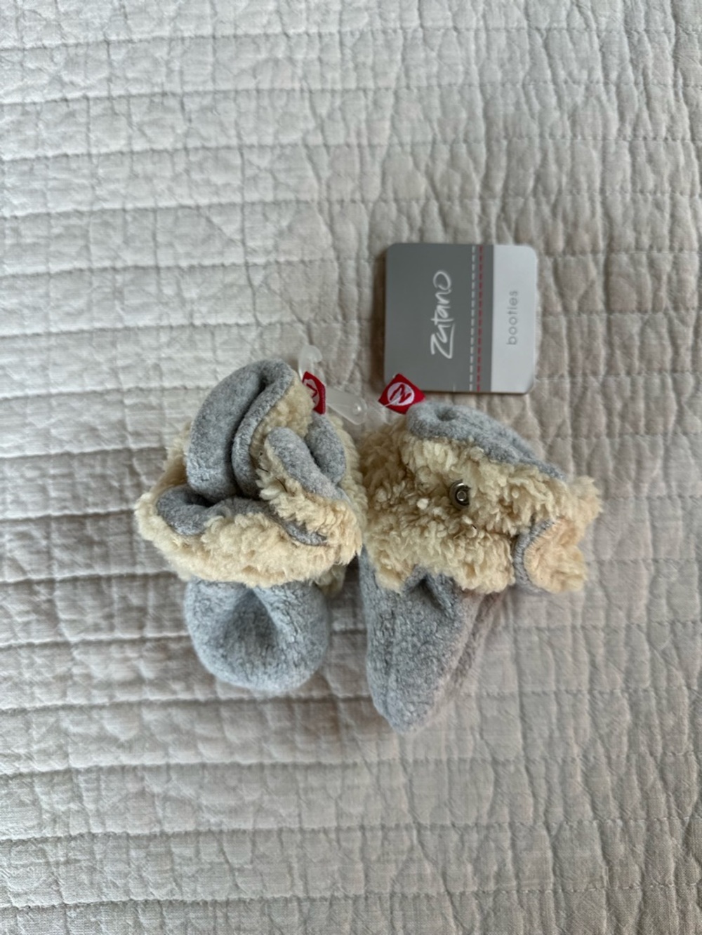 Zutano Gray and Cream Sherpa Baby Booties 520